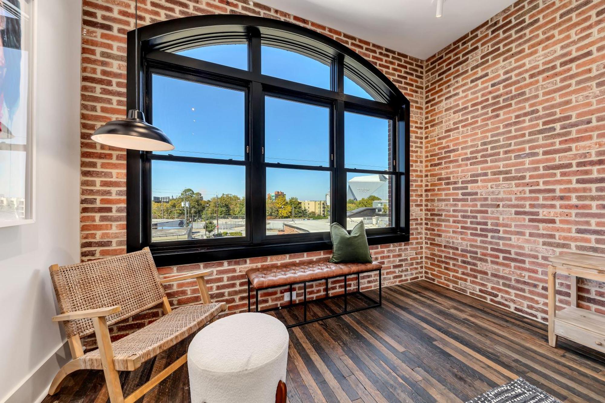 Entire Floor Penthouse Loft, Sleeps 20 Apartment Atlanta