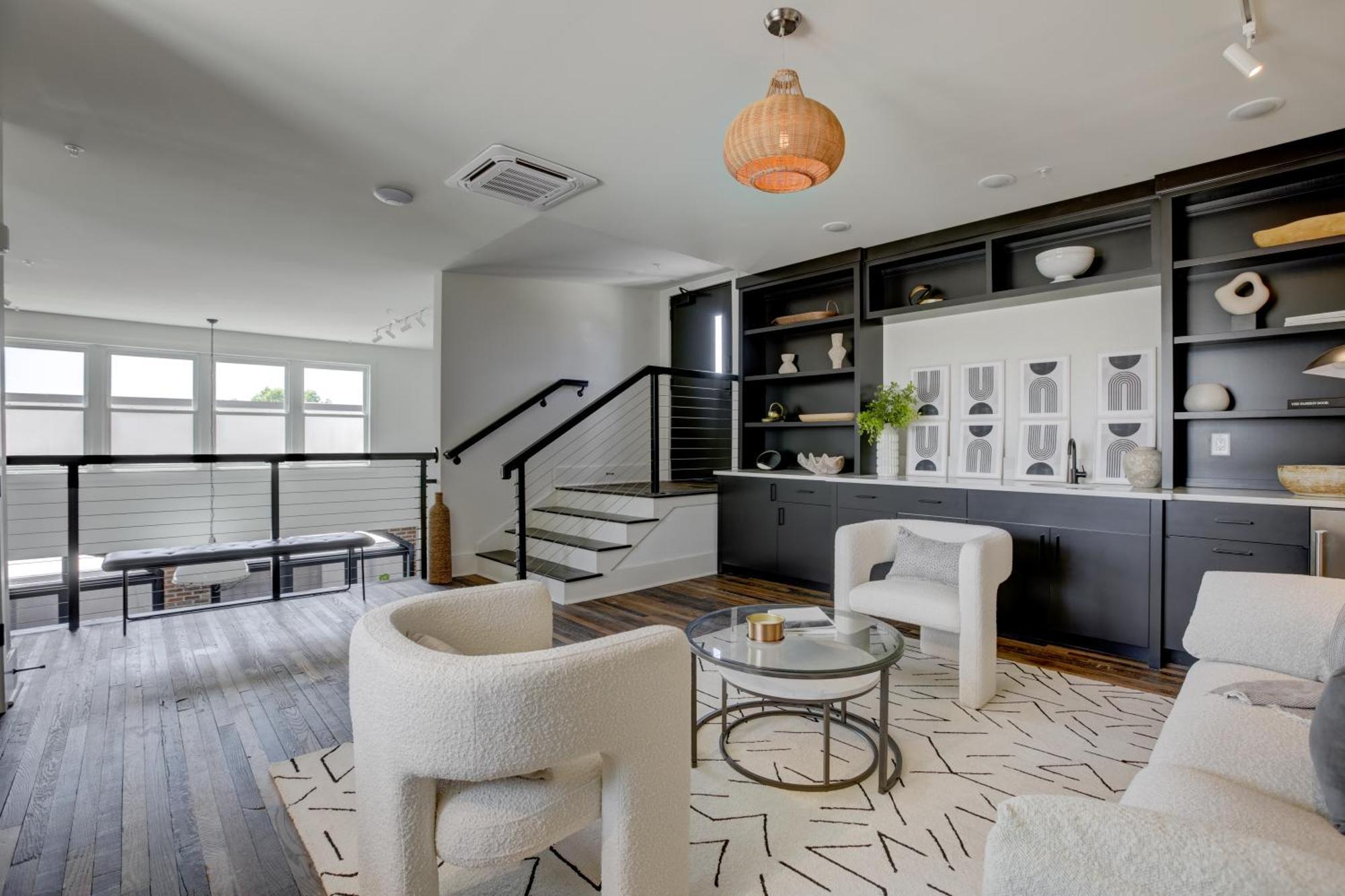 Entire Floor Penthouse Loft, Sleeps 20 Apartment Atlanta
