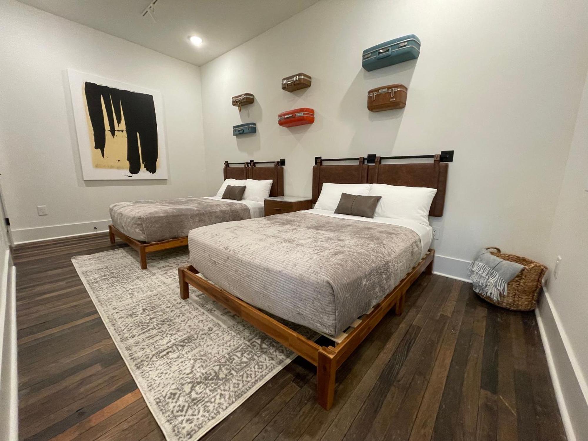 Entire Floor Penthouse Loft, Sleeps 20
