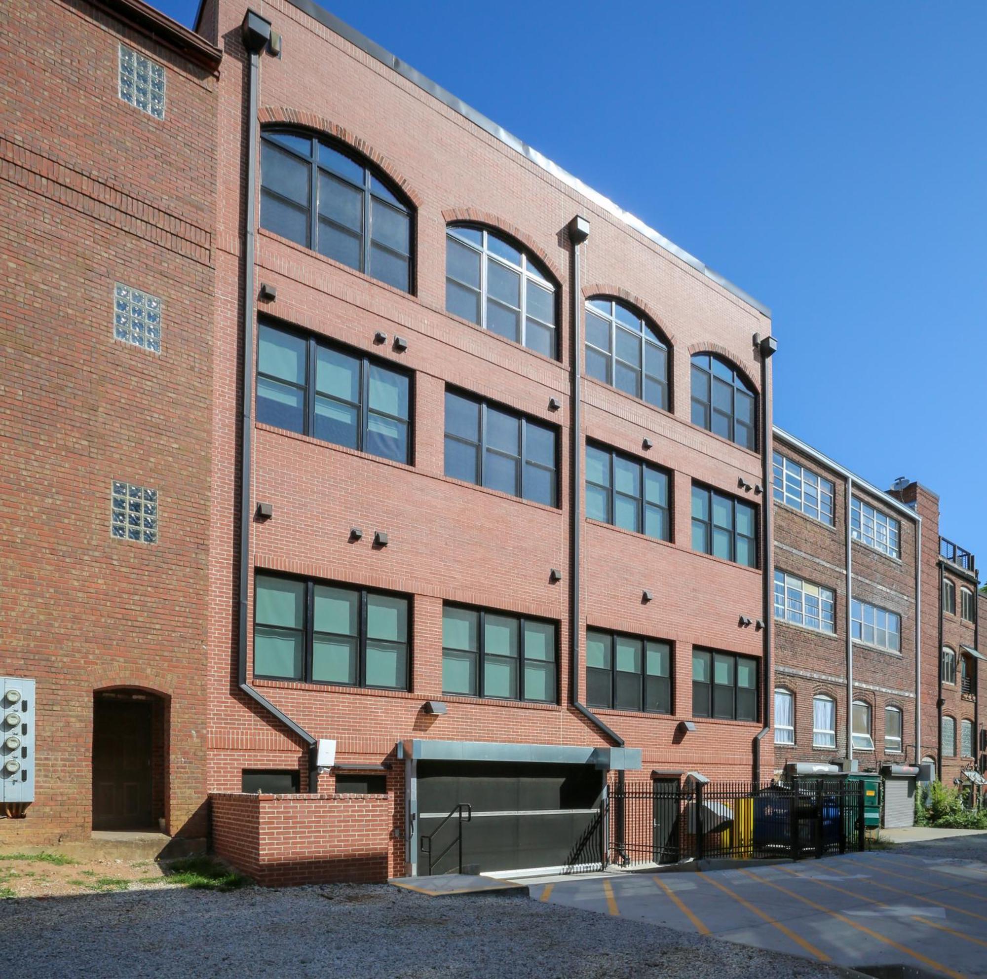 Entire Floor Penthouse Loft, Sleeps 20