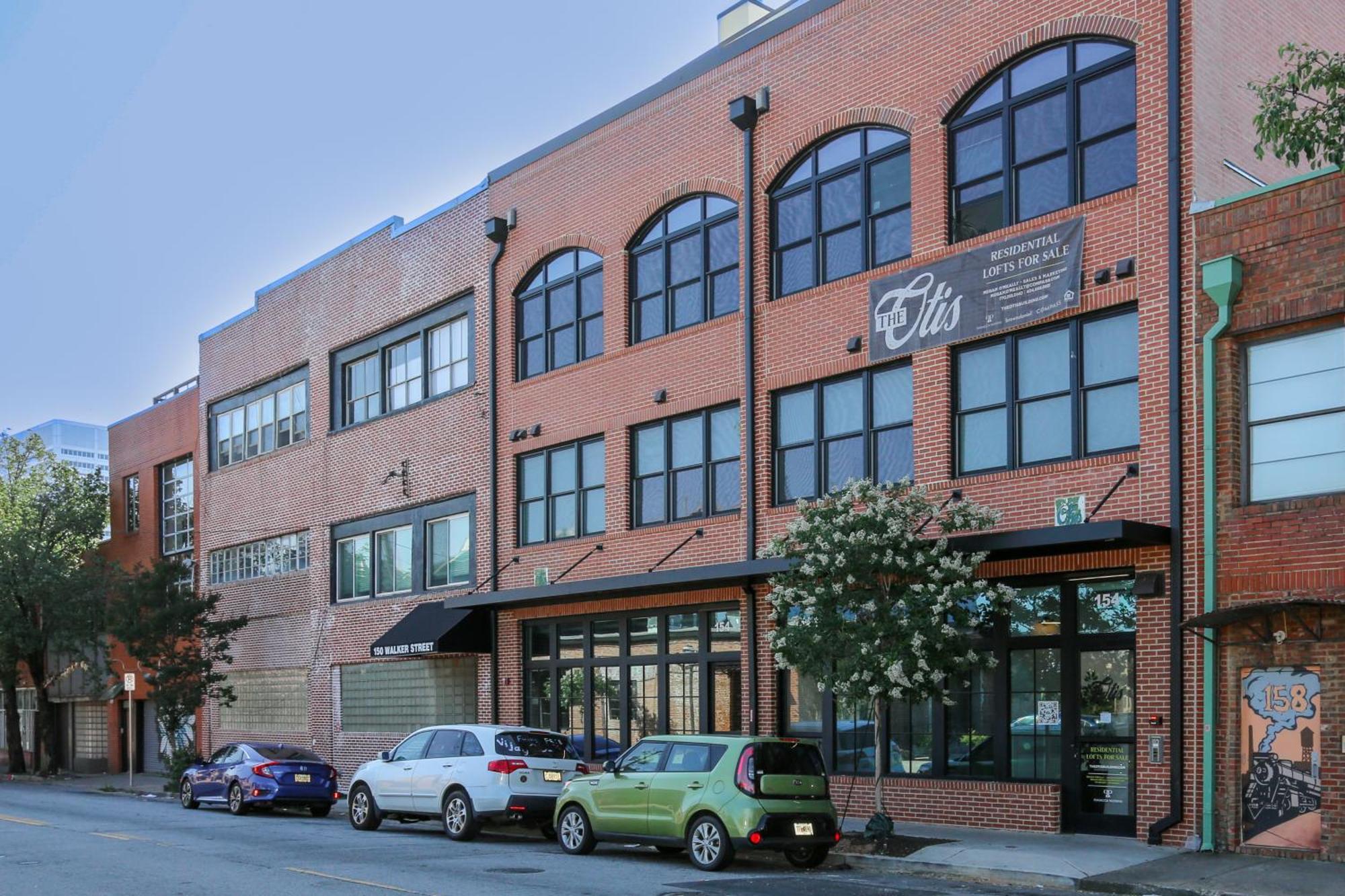 Apartment Entire Floor Penthouse Loft, Sleeps 20 Atlanta
